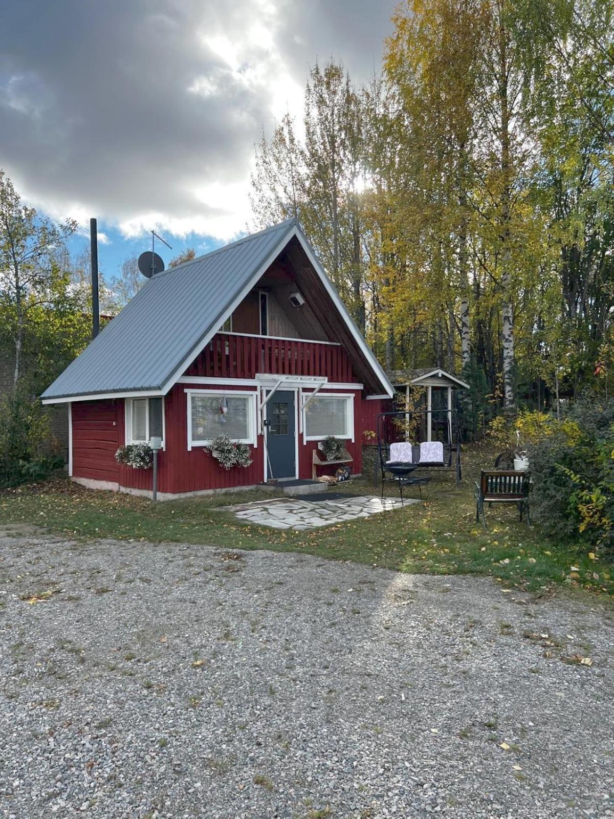 Adorable 1-Bedroom Cottage/Guesthouse In Kittilae Kittilä Exterior foto